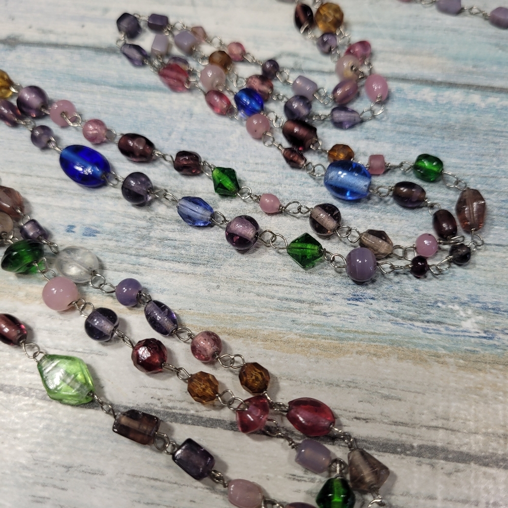 Aero Multicolor Glass Beaded Necklace. - Picture 2 of 8